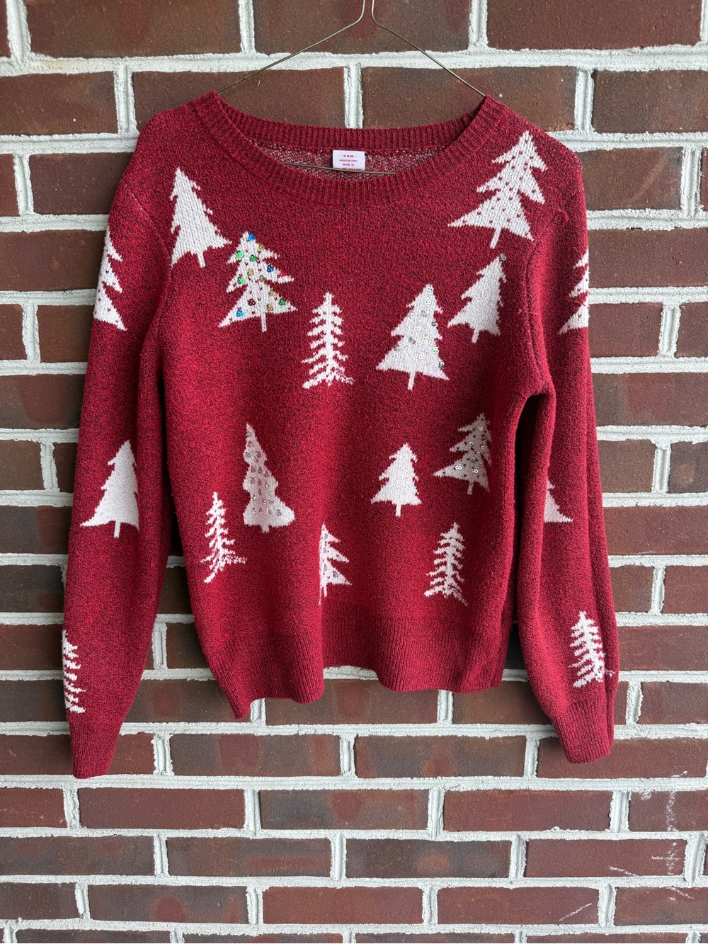 Women’s Holiday Time Red Christmas Tree Sequin Holiday Tree Print Sweater M